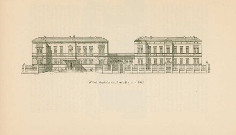 Skan ilustracji przedstawiającej czarno biały rysunek architektoniczny Szpitala św. Ludwika po rozbudowie w 1882 roku wg projektu Tomasza Prylińskiego. Przedstawiono obiekt w rzucie poziomym – frontowy widok kompleksu. Bryła jest symetryczna, pozioma, składa się z dwóch dwu kondygnacyjnych budynków połączonych niską galerią. Fasady ozdobione są klasycystycznymi elementami: ryzality, dekoracyjne listwy i gzymsy. Okna prostokątne, jednolite, w regularnych osiach. W części centralnej widoczny jest główny wejściowy segment – obiekt z niewielkim portykiem i spadzistym dachem. Po lewej i prawej stronie budynku widać ozdobny płot z furtkami, ogrodzenie oddzielające teren od otoczenia.
Pod ilustracją znajduje się podpis: „Widok Szpitala św. Ludwika w r. 1882.”