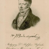 Strona zawiera czarno-biały portret mężczyzny narysowany techniką litografii. Mężczyzna patrzy na wprost, ubrany jest w ciemny frak, jasną koszulę i bogato udrapowaną chustę pod szyją. Ma krótkie, ciemne włosy, wysokie czoło i spokojny wyraz twarzy. Pod portretem podpis: „W. J. Boduszynski” Niżej zapisany tytuł i funkcje:
„Medycyny Dr Professor Wydziału Lekarskiego w Uniwersytecie Krak. Protomedyk W: M. Krakowa.” Litografia umieszczona jest na kremowej stronie.