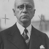 Fotografia portretowa przedstawiająca Kazimierza Majewskiego